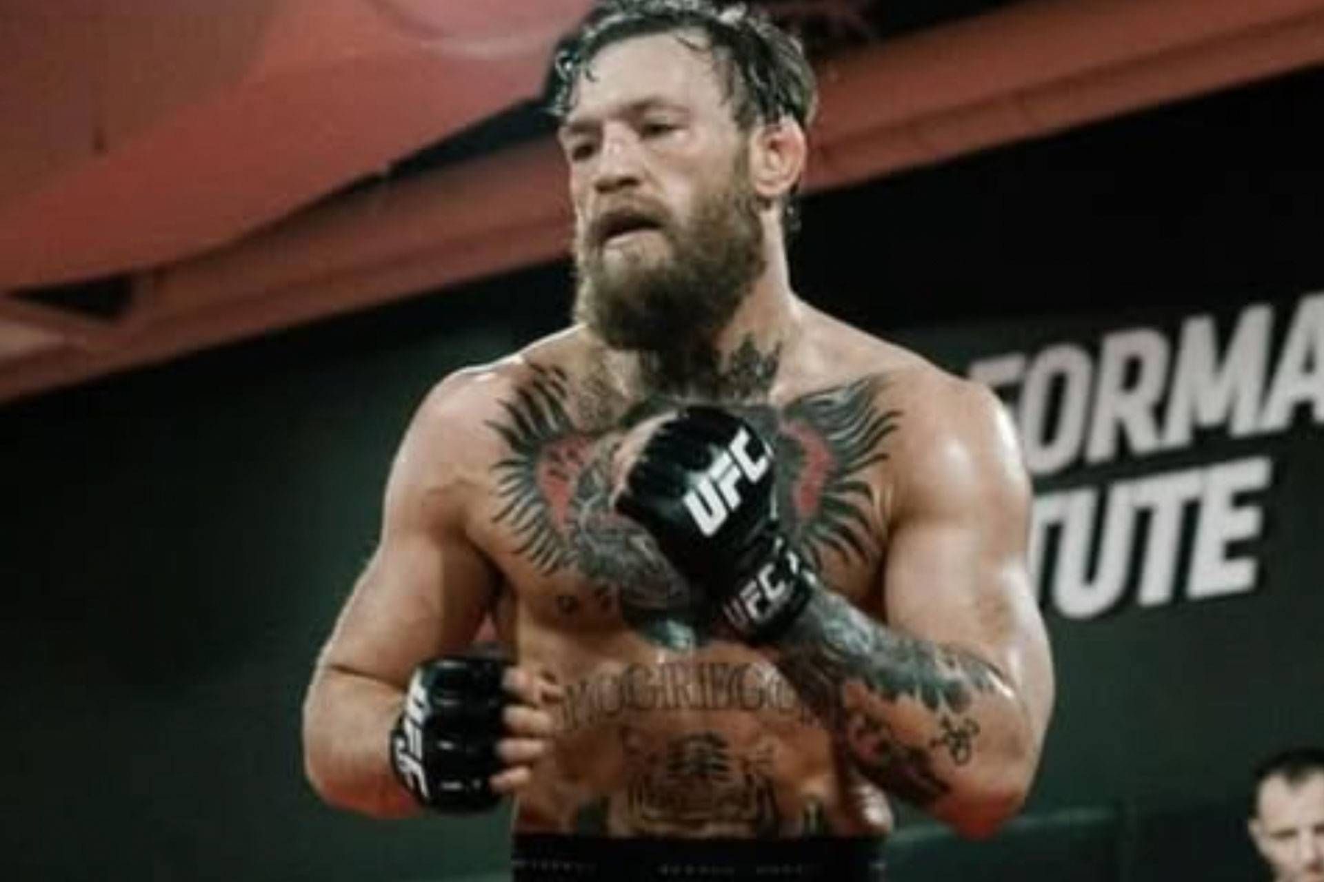 Conor McGregor hint op comeback bij UFC 329: deze 5 tegenstanders liggen op de loer